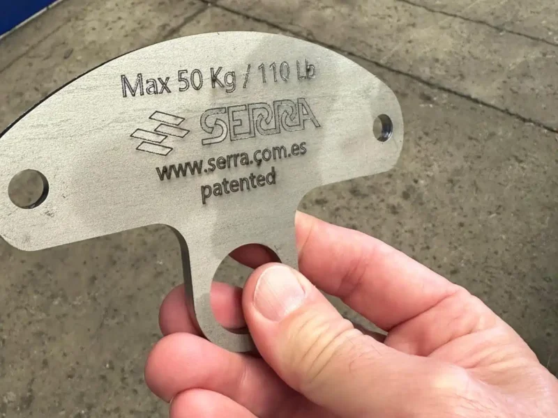 Corte y grabado laser en piezas metalicas